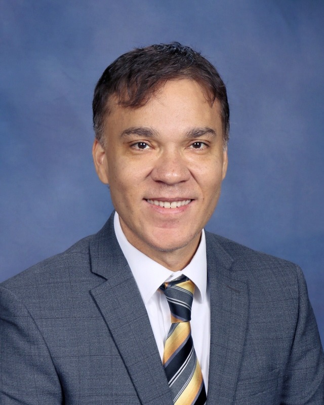 Michael Bush headshot