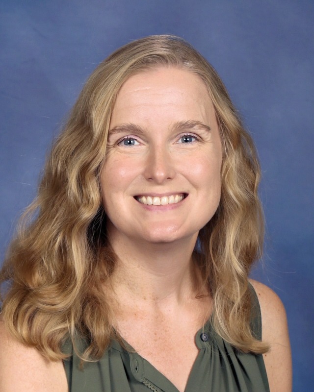 Katie Curler headshot