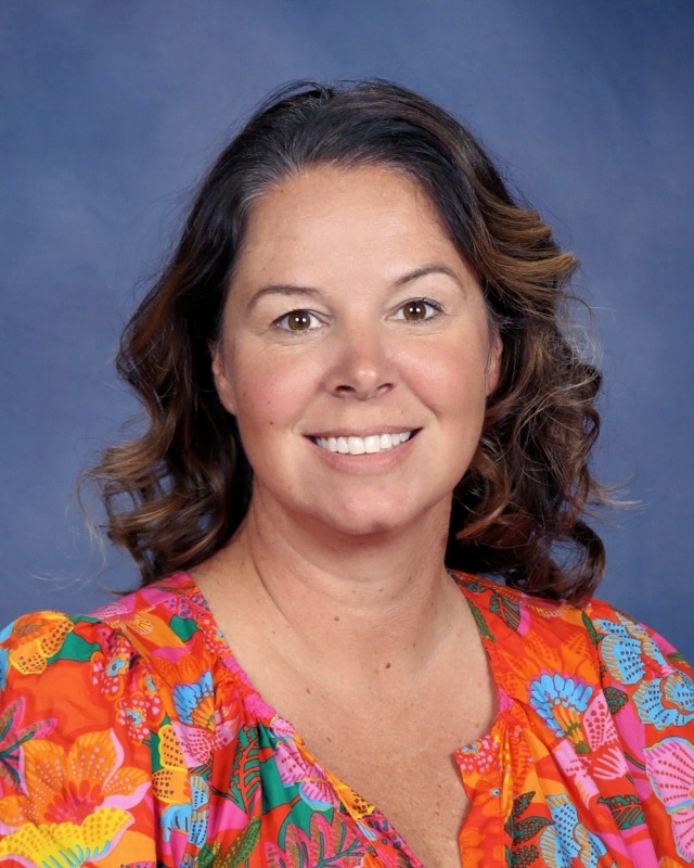 Danielle Irwin headshot