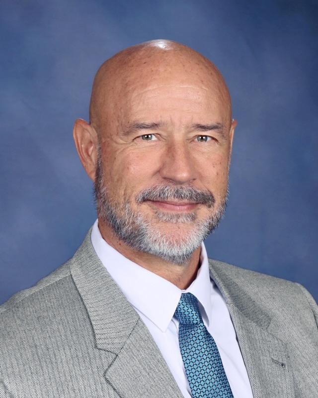 Dr. Jeff Woliver headshot